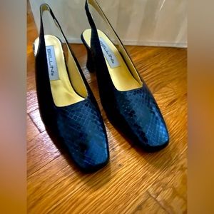 Blue leather, snake skin pattern, sling back, size 10. GREAT CONDITION!!